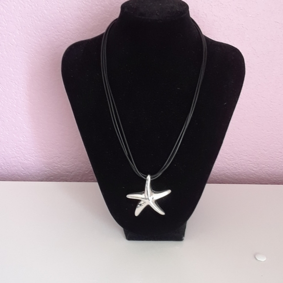 Jewelry - Star necklace on triple black cord
